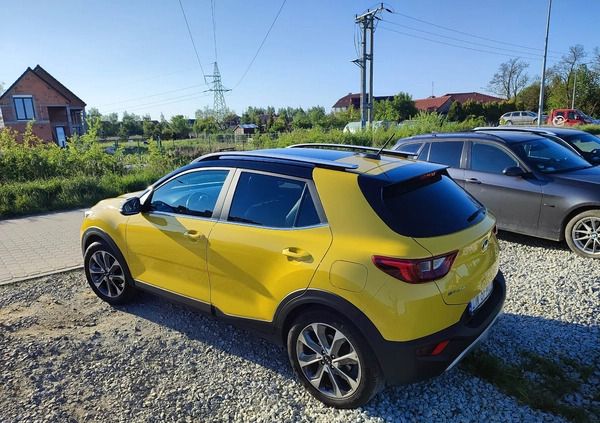 Kia Stonic cena 61999 przebieg: 68300, rok produkcji 2019 z Wrocław małe 79